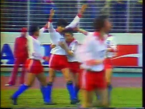 HAMBOURG - MONCHENGLADBACH - 1981 - SAISON 1980/1981 -