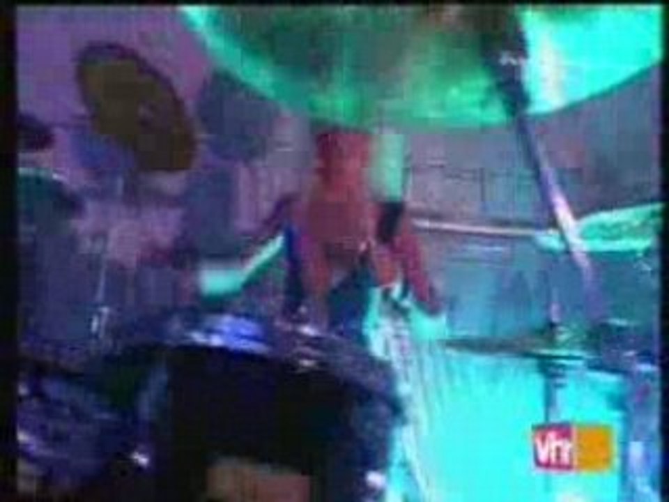 TIGERTAILZ - Love Bomb Baby