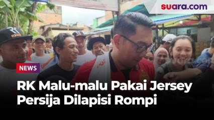 Jawab Tantangan Ketum Jakmania, RK Malu-malu Pakai Jersey Persija Dilapisi Rompi Saat Blusukan