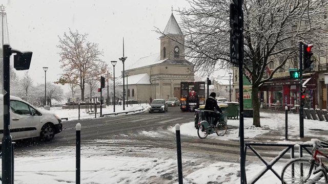 Chutes de neige et vents violents : les images des effets de la tempête Caetano sur le nord-ouest