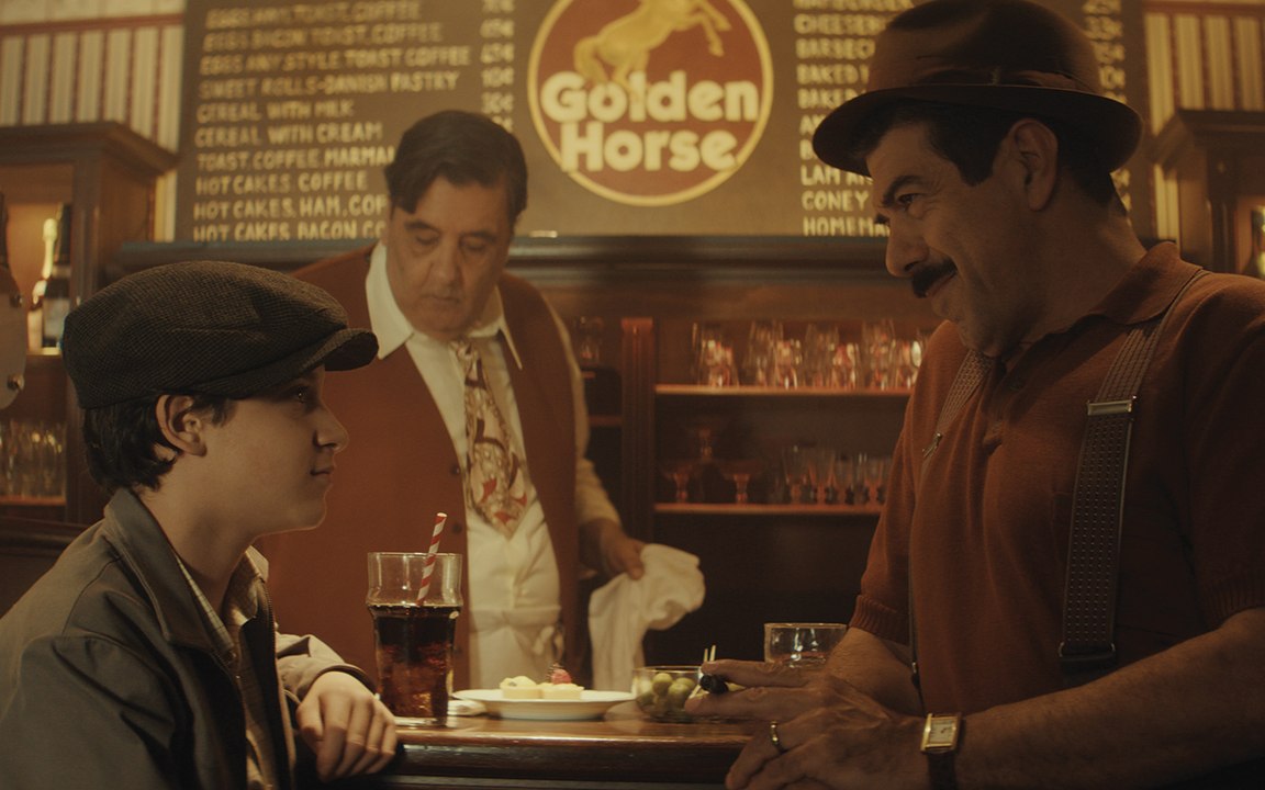 Pierfrancesco Favino in "Napoli-New York" (nei cinema): la clip "Da uomo a uomo"