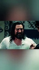 بامسي وملابس تضحك تورغوت