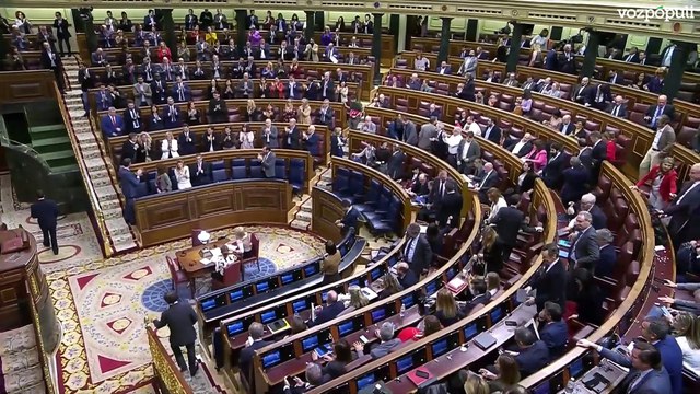 El Gobierno saca adelante el impuesto a la banca pero sólo se compromete a gravar a las energéticas