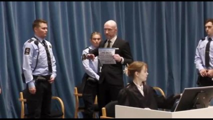 Breivik in aula per chiedere la libertà condizionale