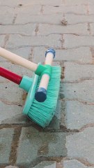 I'm SO creative i just came up with a new cleaning gadget for LAZY people!😱