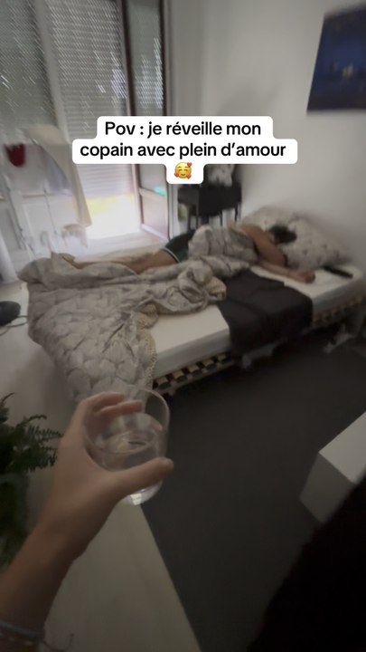 Jadore le réveiller brusquement 😂