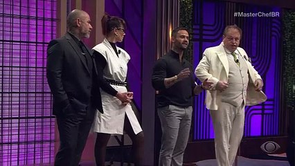 Patrick salva colega da prova de eliminação do MasterChef
