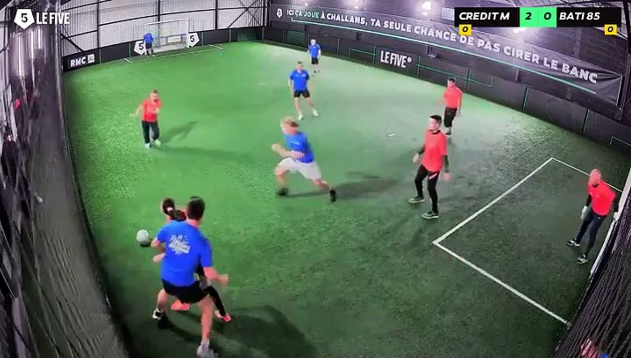 CREDIT MUTUEL OCEAN - BATI 85 21/11 à 19:39 - Football Terrain 1 (LeFive Challans)