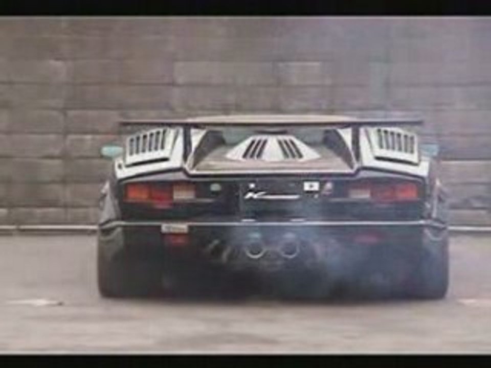 Lamborghini Countach AWESOME - Video
