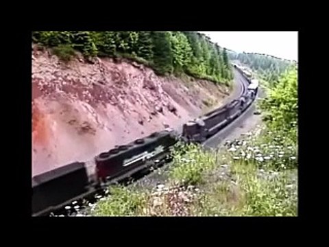 Trains on Location - Cascade Crossing