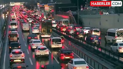 İstanbul'da Trafik Yoğunluğu Yüzde 90'a Ulaştı
