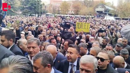 Özgür Özel ve Mansur Yavaş adliyeye geldi