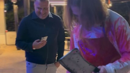 Girl's reaction to spooky character makes for a hilarious Halloween moment
