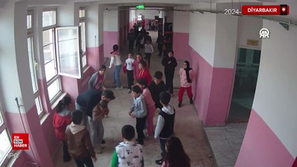 Diyarbakır'da öğrencisini Heimlich manevrasıyla kurtardı