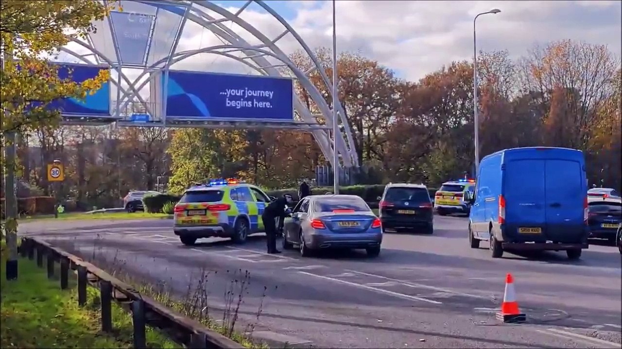 Watch as police direct traffic outside Gatwick Airport after security incident