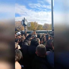 Kılıçdaroğlu hakim karşısında: Adliye önünde izdiham