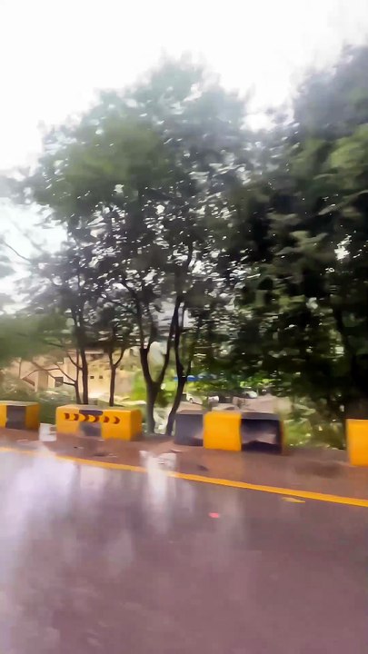 Beautiful Weather in Muzaffarabad Kashmir #beautiful #muzaffarabad #kashmir #pakistan #rainingday