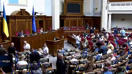 Parlamento ucraniano cancela sessão por ameaça de ataque russo