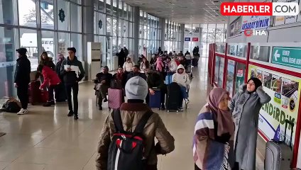 Kar Yağışı Aksaray'daki Otobüs Seferlerini Aksattı