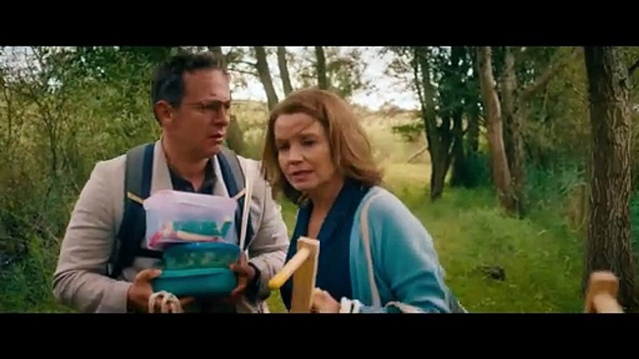 Feste & Freunde | movie | 2025 | Official Trailer