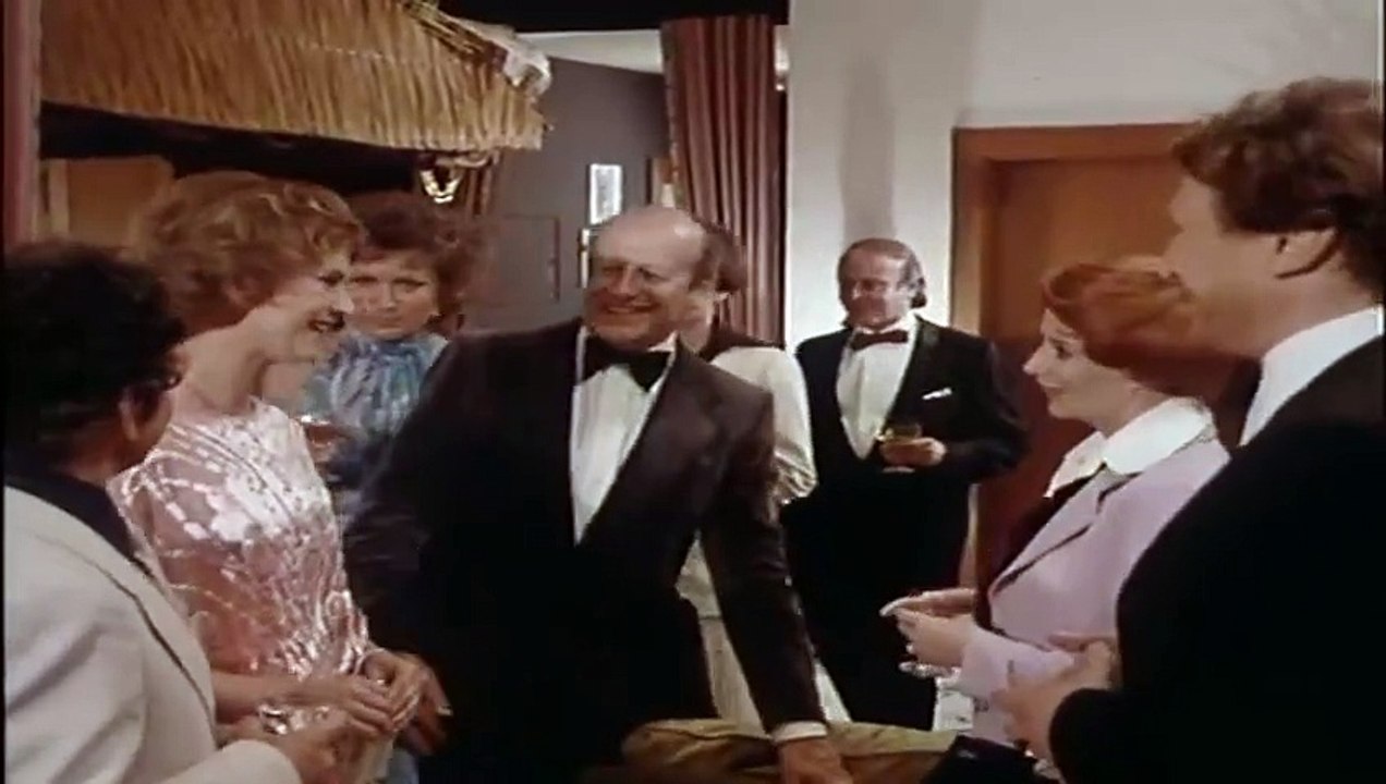 Drei Damen vom Grill S02E04-Dachgarten Party