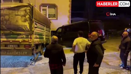 Lodosa Yenik Düşen Kamyonet, Evin Salonuna Girdi