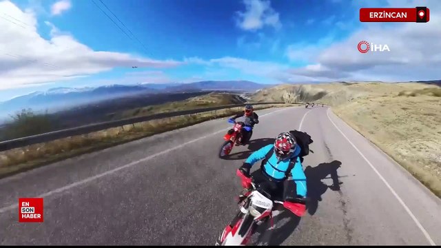 Erzincan'da kayak öğretmeni 3 bin 549 rakımda buz pateni yaptı