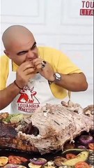 جزائري يلتهم خروفا يزن 15 كغ خلال نصف ساعة فقط