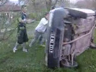 Citroen ax sur le toit 3