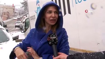 İstanbul'da kar yağışı vatandaşa zor anlar yaşattı: "Yolda mahsur kaldık"
