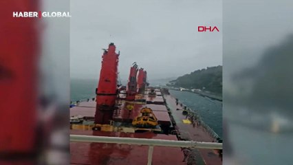 İstanbul Boğazı'nda sürüklenen gemi kıyıya çarpmaktan son anda kurtuldu
