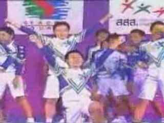 Lions Cheerleading Seacon square 2004