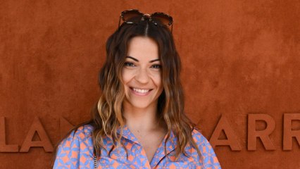 GALA VIDEO - Denitsa Ikonomova jeune maman : elle dévoile une touchante photo avec sa fille et sa mère