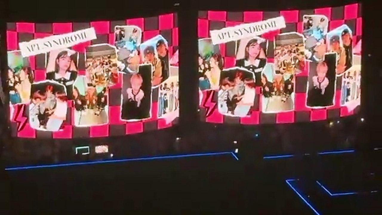 Idols reaction to Rose' and Bruno Mars Apt mama performance