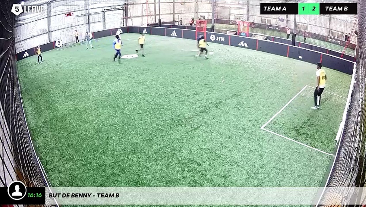 But de Benny - Team B
