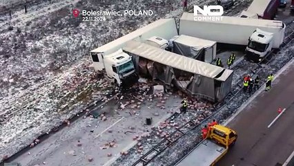 Θανατηφόρα καραμπόλα σε πολωνικό αυτοκινητόδρομο εν μέσω του πρώτου χιονιού