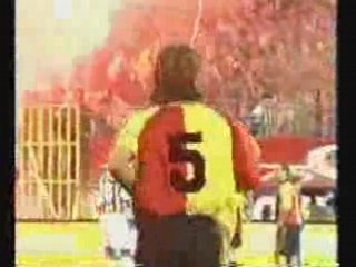 STADIUM IS BURNING! AWESOME HELL (Fenerbahce vs Galatasaray)