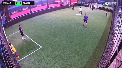 23/11 à 21:11 - Football WeeDooIt (LeFive Villette)