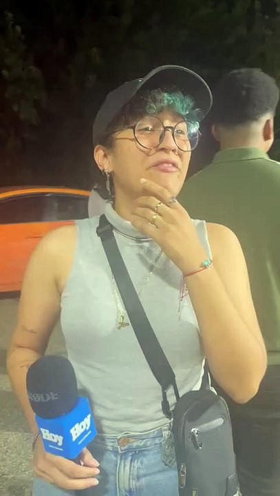 Fanáticos llenan el Pabellón de Voleibol en espera de Luis Fonsi