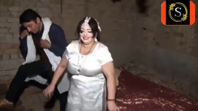 Busty Aunty Pakistani Mujra Punjabi Village Girl Vlog Village Life Hot Aunty Mujra 2024