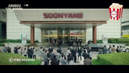 A bullied servant was reborn as the wealthiest tycoon to seek r