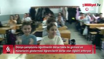 Dünya şampiyonu öğretmen 'uçarak' ders işliyor