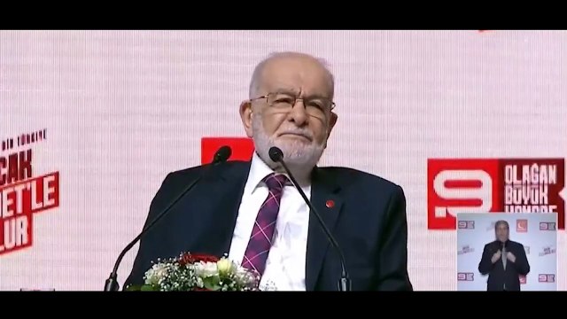Karamollaoğlu'nun veda konuşması: “Hakkınızı helal edin”