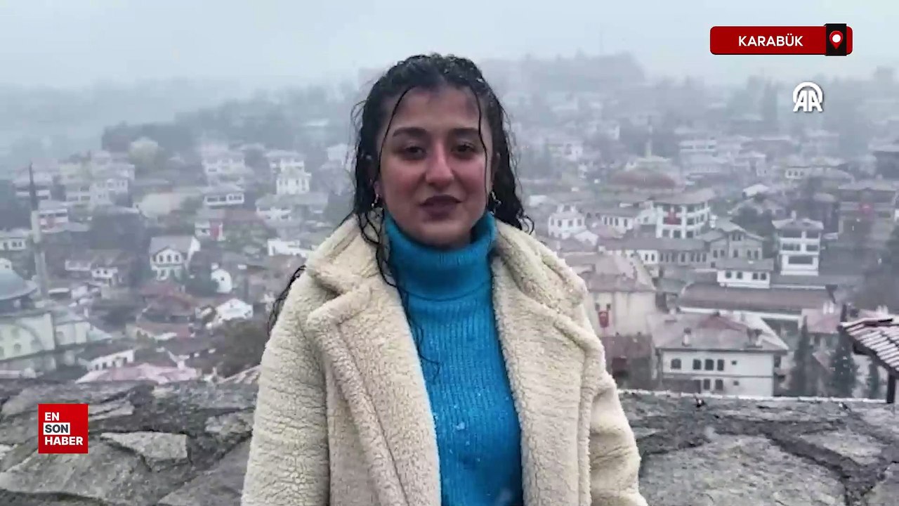 Karabük Safranbolu'daki tarihi yapılar karla kaplandı