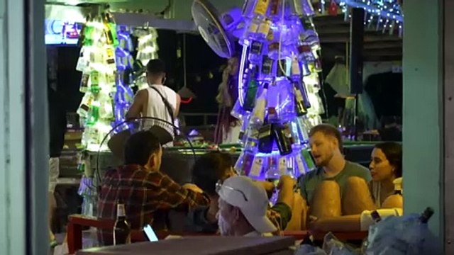 Father of Australian teen calls for answers after methanol poisoning deaths of two teenagers in Laos