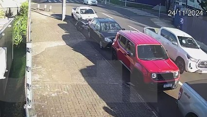 Vídeo mostra motorista desorientado após acidente no Centro