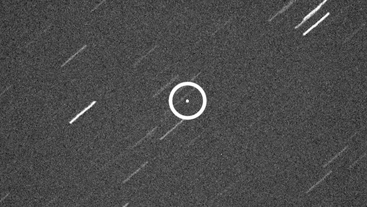 Asteroid 2023 BU Time-Lapse Seen Shortly Before Super Close Approach To Earth