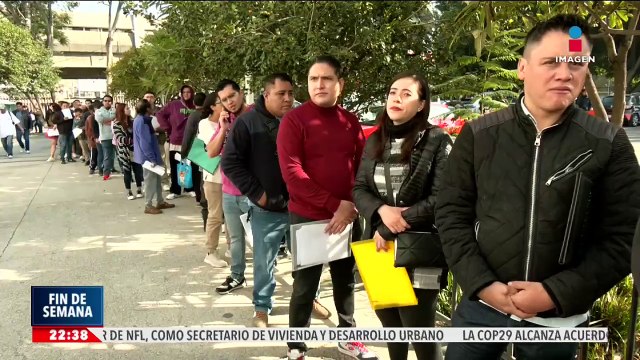 Habitantes de la CDMX tramitan la licencia de conducir permanente