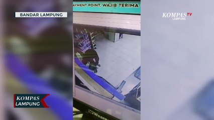 Cctv Rekam Detik-Detik Aksi Pelaku Bobol Atm Pakai Alat Las
