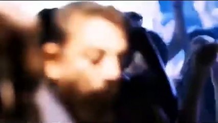 Madhu Shalini and Kamal Haasan All kisses from Thoonga Vanam